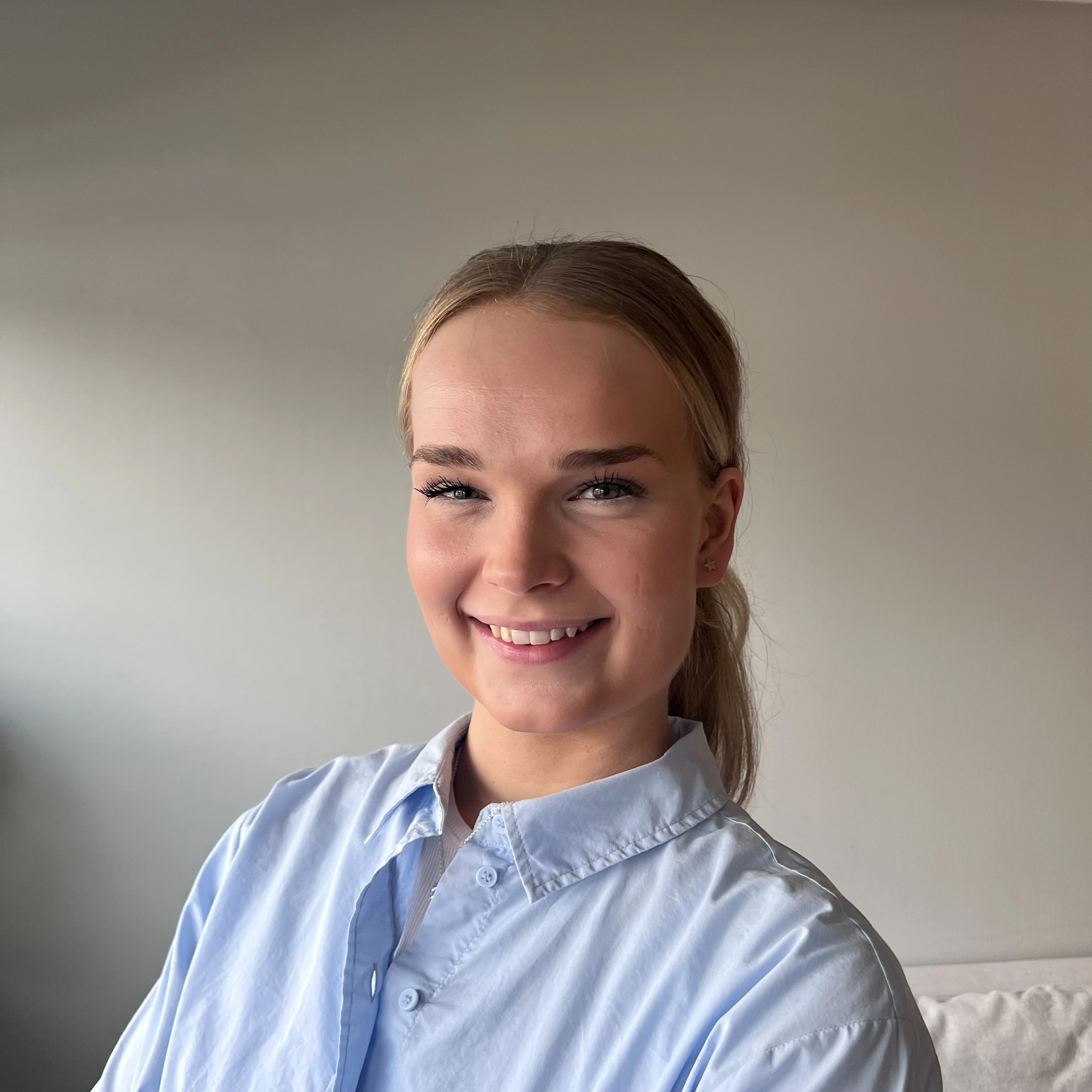 A portrait of Stine Knutsen.